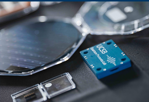 An image of the technology created in UCSB's Quantum Photonics Lab.